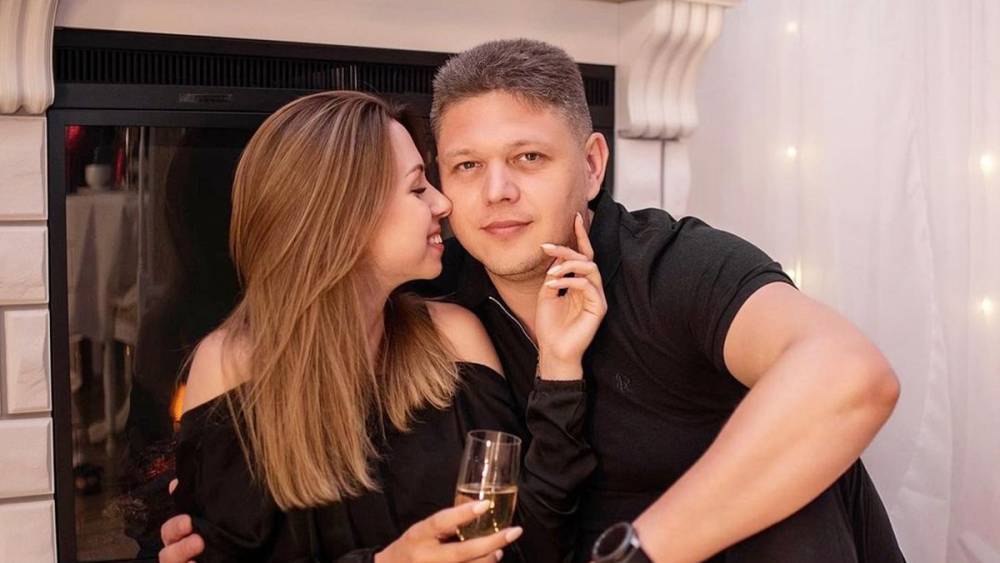 Председатель ДМС Максим Соколюк женился на "девушке из Уханя" Насте Зинченко: свадебные фото