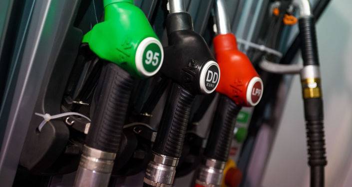 Цены на топливо в странах Балтии выросли, но самый дорогой бензин не в Риге