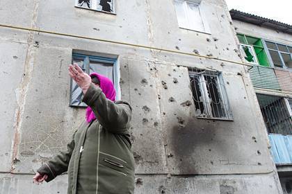 Украинские военные обстреляли два поселка в Донбассе