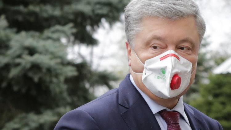 Порошенко потребовал ареста для попавших под санкции депутатов