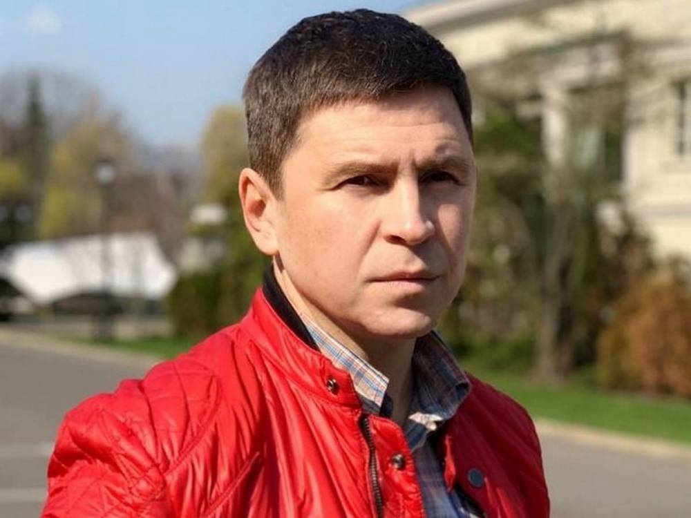 Страх и нежелание слышать правду, – Подоляк о реакции Медведчука и Марченко на санкции