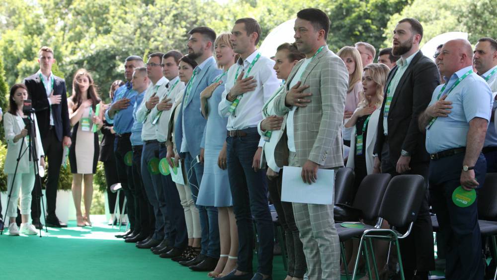 Каким видят патриотизм Зеленский и его "Слуга народа"