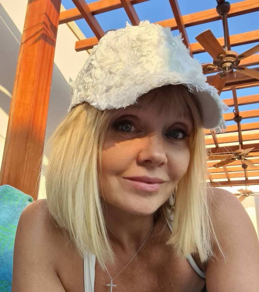 Певица Валерия пришла в негодование после жестокого убийства девушки из Кемерово