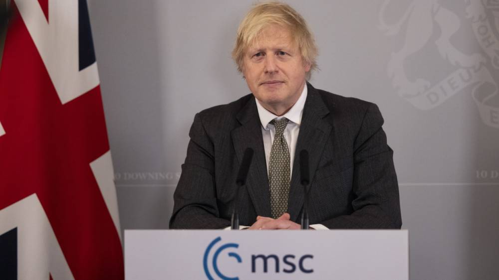 Джонсон назвал четыре условия для отмены коронавирусных мер в Британии