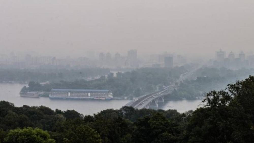 Киев снова попал к городам с самым загрязненным воздухом в мире