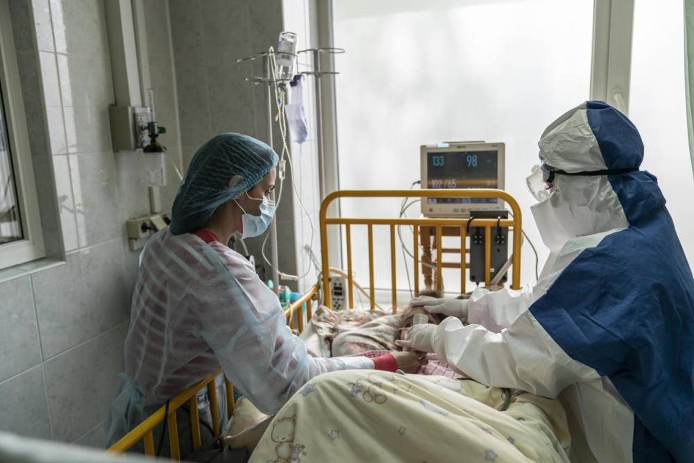 Больные коронавирусом украинцы теперь вдвое дольше находятся в больницах