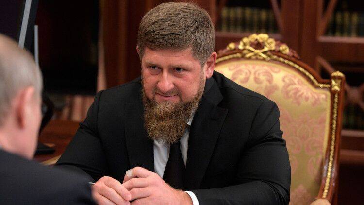 Рамзан Кадыров посмеялся над истерикой Киева из-за снимка с Уруским