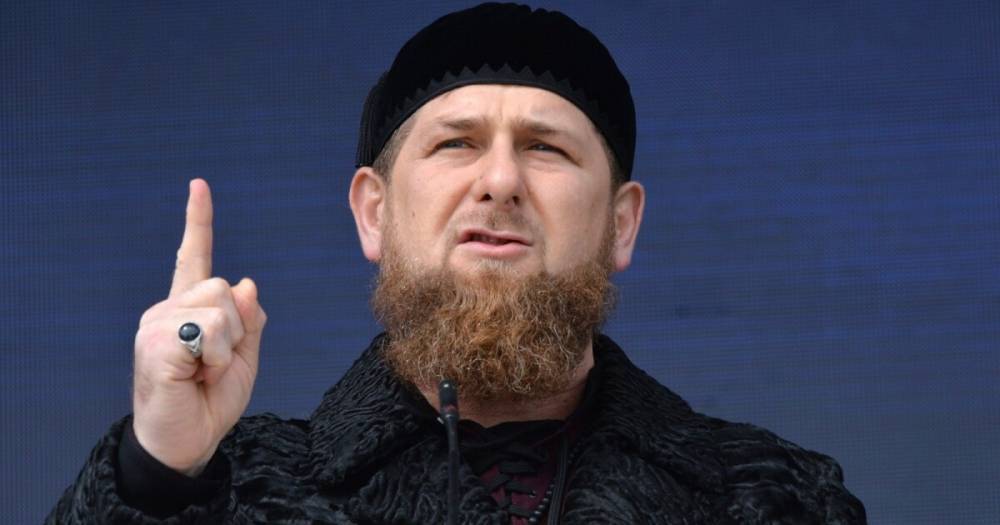 Кадыров заявил, что "неизвестный мужчина" Уруский сам подошел к нему перед фотографированием