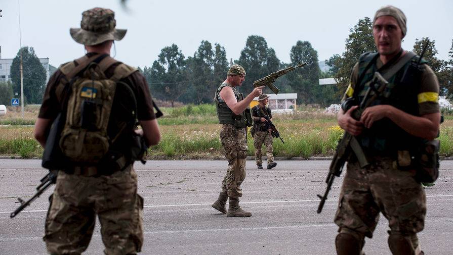 Трое украинских военных погибли при пожаре в блиндаже в Донбассе