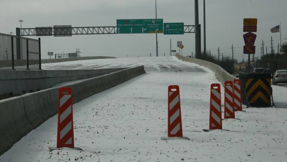 Американцы обвиняют власти США в фальсификации снегопадов в Техасе