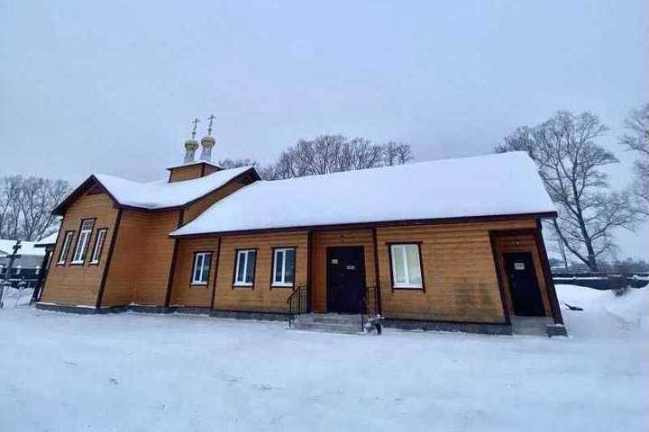 В Тверской области освятили деревянный храм и помолились о врачах