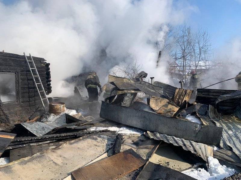 В Новосибирске на месте пожара в частном доме обнаружили останки двух детей