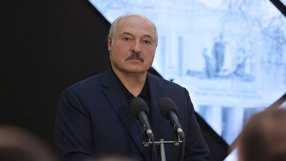 Медведев и Лукашенко отложили личную встречу