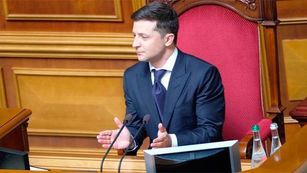 Рада отменила ограничение полномочий и.о. министра по требованию Зеленского