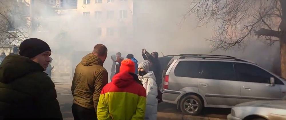 Соратники радикала Стерненко после оглашения приговора атаковали силовиков в Одессе