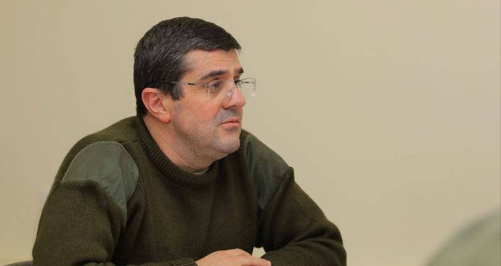 Араик Арутюнян провел встречу с руководящим составом Службы нацбезопасности Карабаха