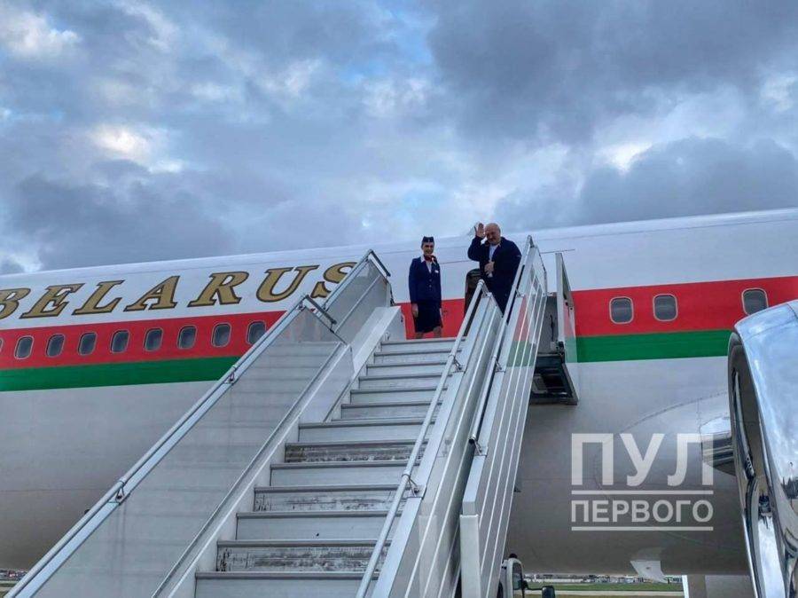 Фотофакт. Лукашенко полетел в Беларусь