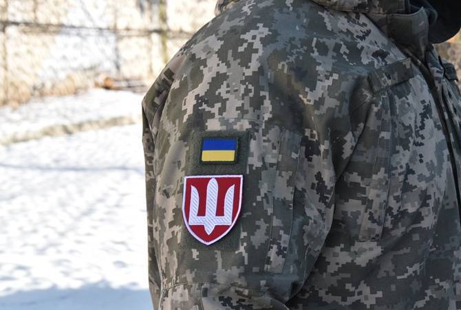 Обстрелы на Донбассе: есть потери среди военных и мирного населения