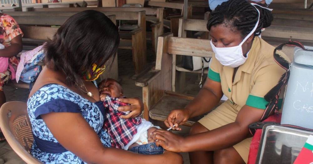 Гана стала первой в мире страной, получившей вакцины от коронавируса через механизм COVAX