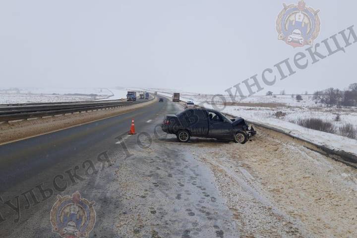 В Тульской области в ДТП на трассе М-4 Дон пострадали 4 человека