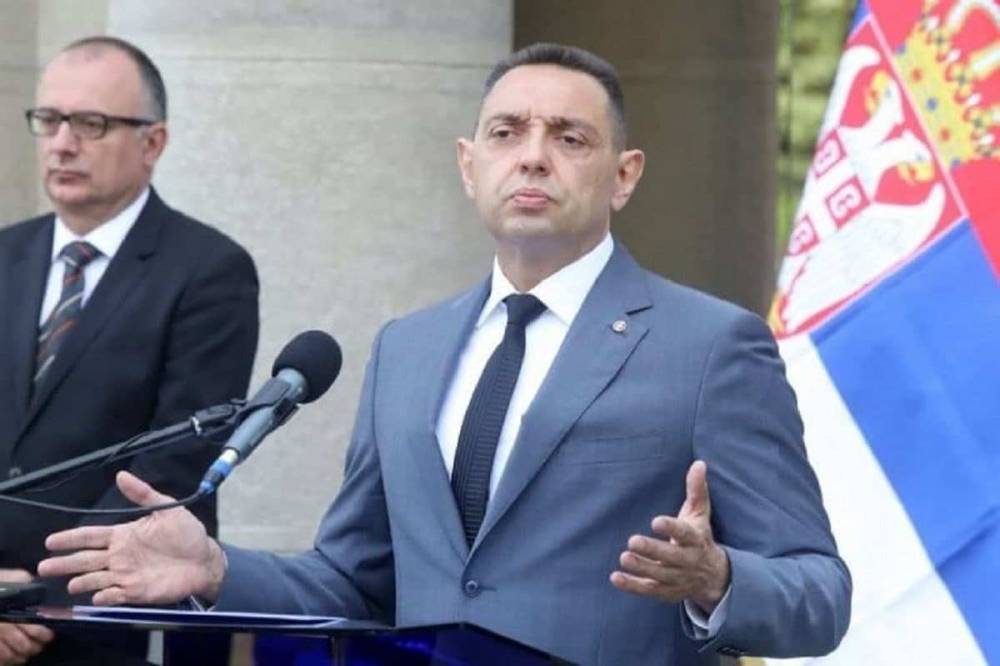 Глава МВД Сербии: «Не позволим иностранцам писать сербские...