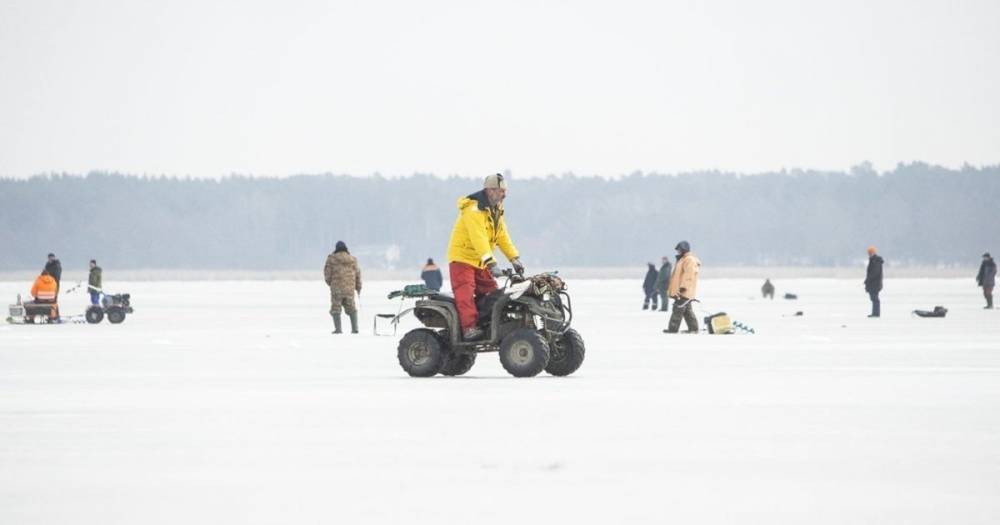 В калининградском МЧС подсчитали число людей, вышедших в выходные на тающий лёд
