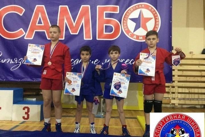 Самбисты из Серпухова завоевали четыре медали
