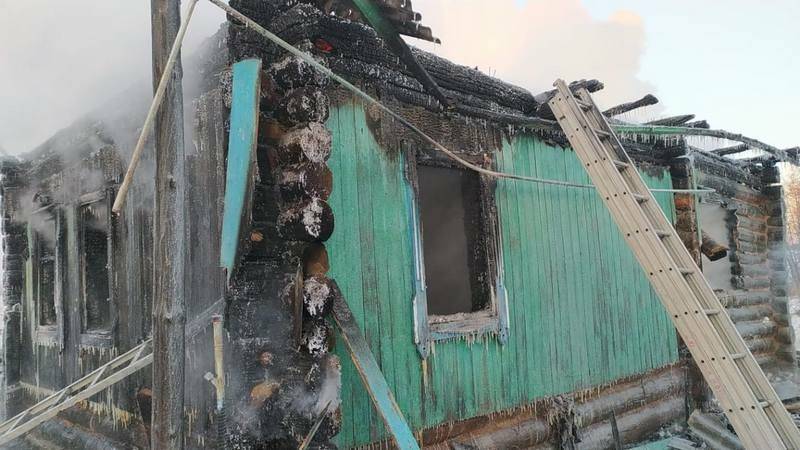 В Башкирии два пенсионера погибли в страшном пожаре