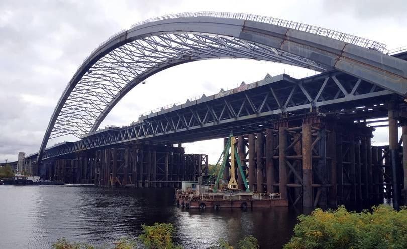 Официально: Укравтодор хочет достроить Подольский мост в Киеве