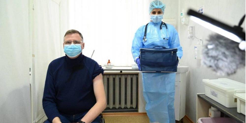 Вакцинация от COVID-19 стартовала в Одесской области — видео