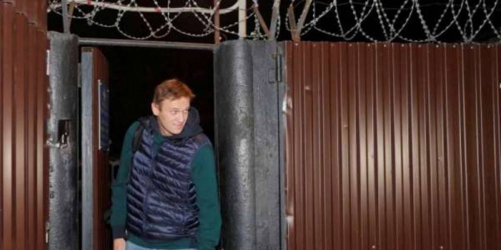 Европейцы покопались в прошлом Навального и осознали, какого уродца пытался пригреть Берлин