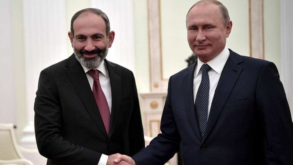 Премьер Армении Пашинян позвонил Владимиру Путину