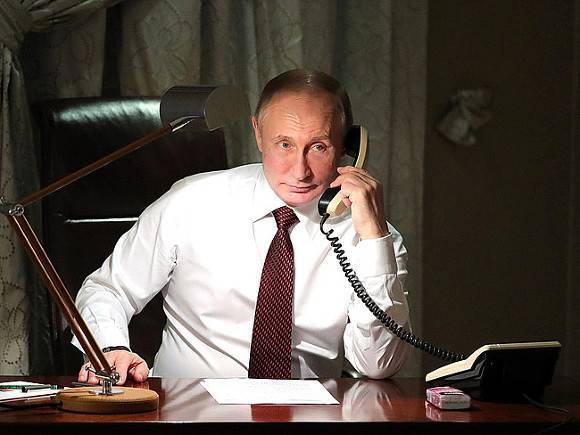Путин в разговоре с Пашиняном призвал к сохранению порядка и спокойствия в Армении