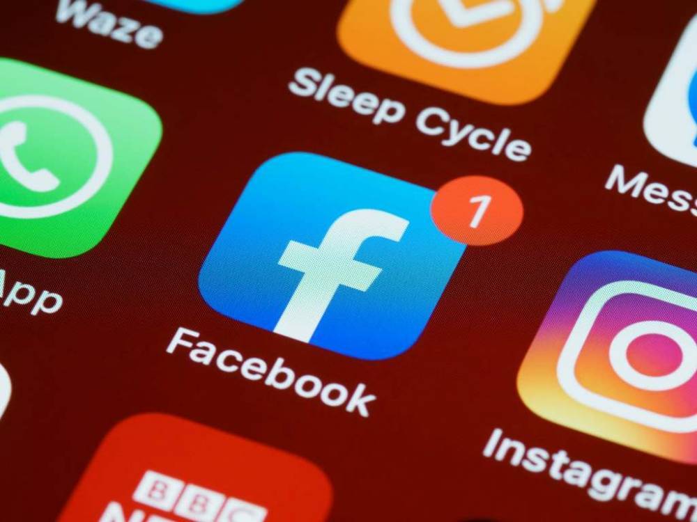 Масштабный сбой в работе Facebook: не отправляются сообщения