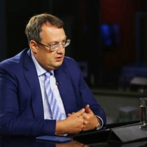 Геращенко: Полиция не поддерживает решение суда о блокировке 426 сайтов