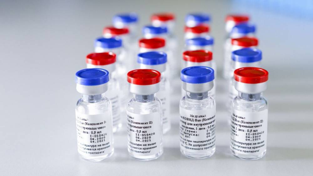Жителей Сан-Марино начали прививать от коронавируса вакциной "Спутник V"
