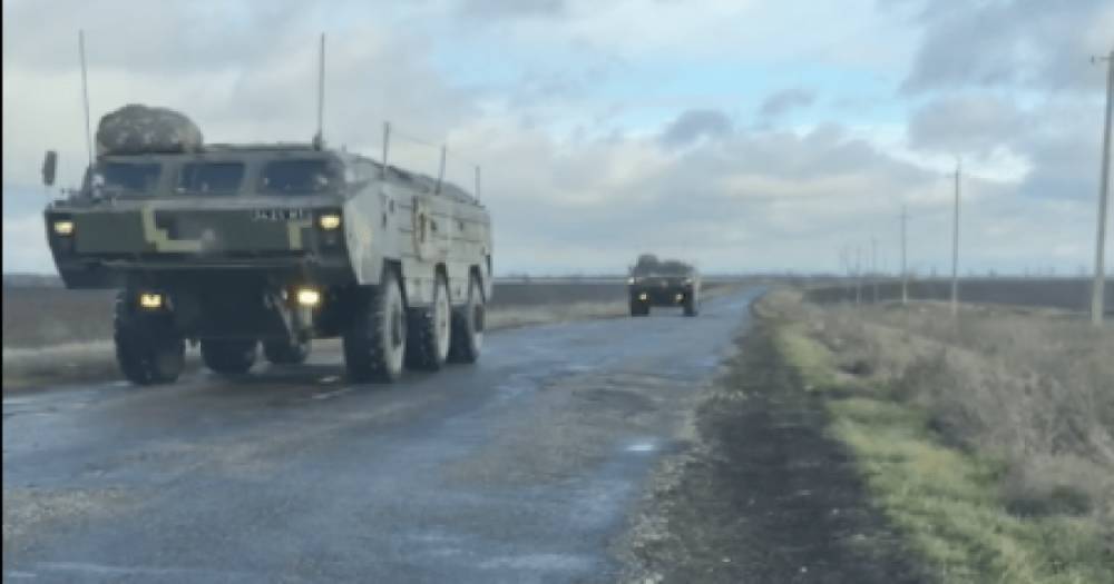 "Точки-У" на границе с Крымом: в соцсетях появилось видео возможной переброски ОТРК