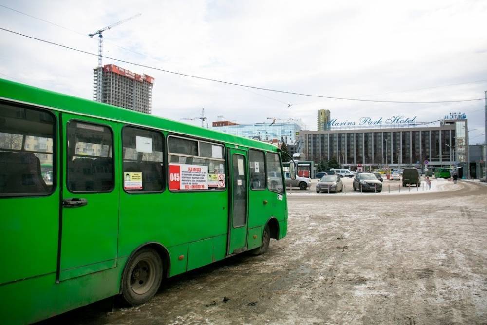 В Екатеринбурге начнут эксперимент с валидаторами вместо кондукторов в автобусах