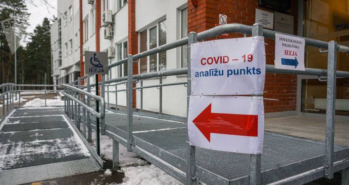 В Латвии умерли восемь человек с COVID-19, новых случаев инфицирования - 725