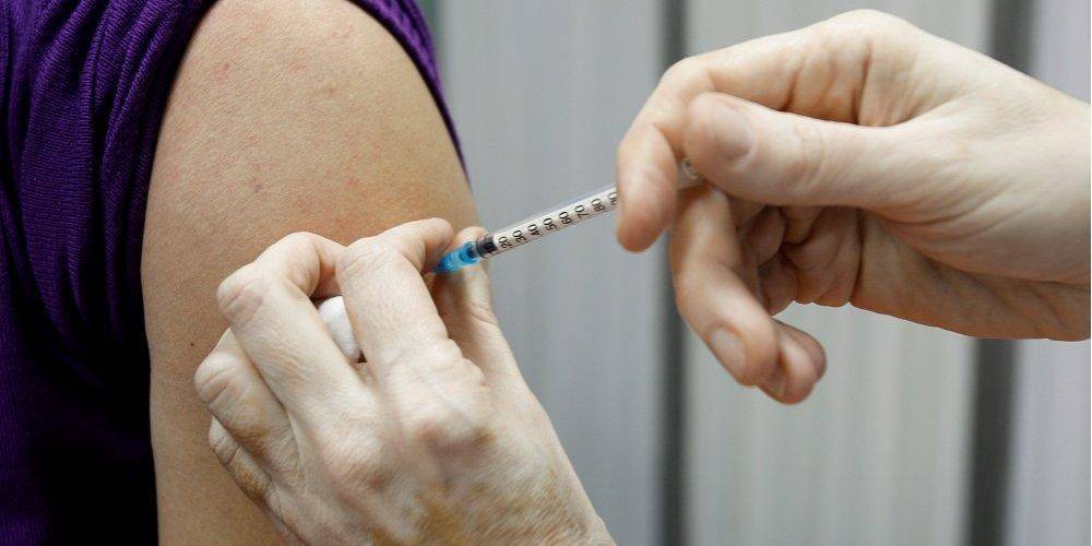 «Запасы на нуле». В Эстонии почти закончилась вакцина от коронавируса на фоне роста заболеваемости