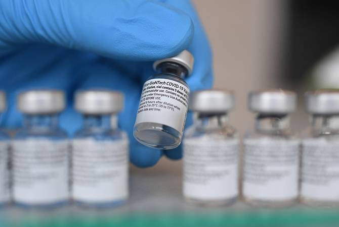 В Украину из США доставят 10 миллионов доз вакцины Pfizer