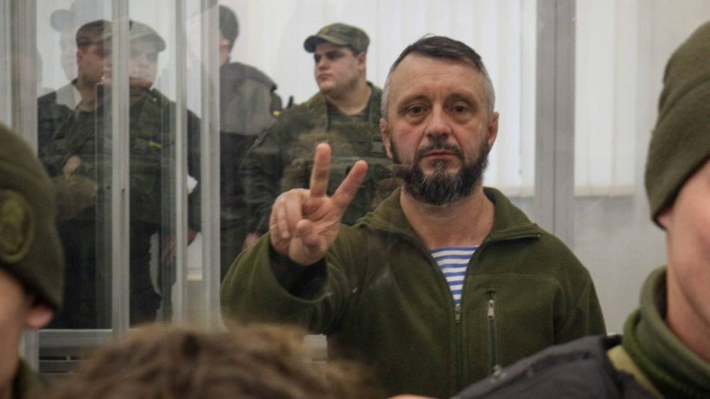 Хватит ссориться, – Антоненко призвал украинцев выйти на протесты за Стерненко