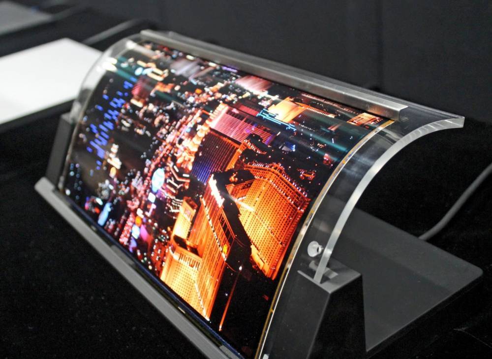 Ученые разработали новый прототип гибкой панели OLED