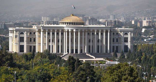 Таджикистан посетит спикер парламента Афганистана: программа визита