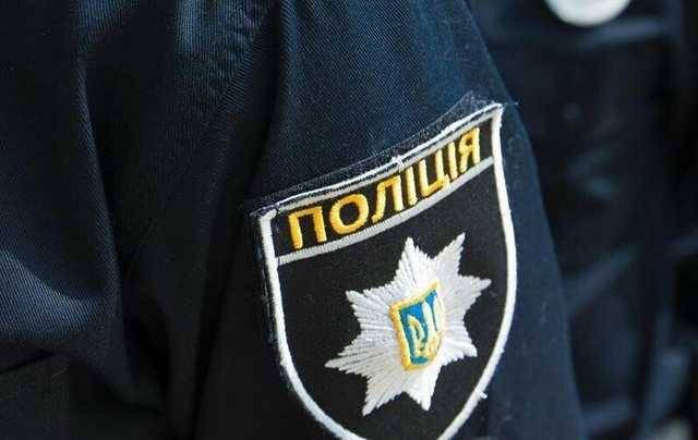 В Одесской области двое мужчин средь бела дня похитили девушку, угрожая ей ножом