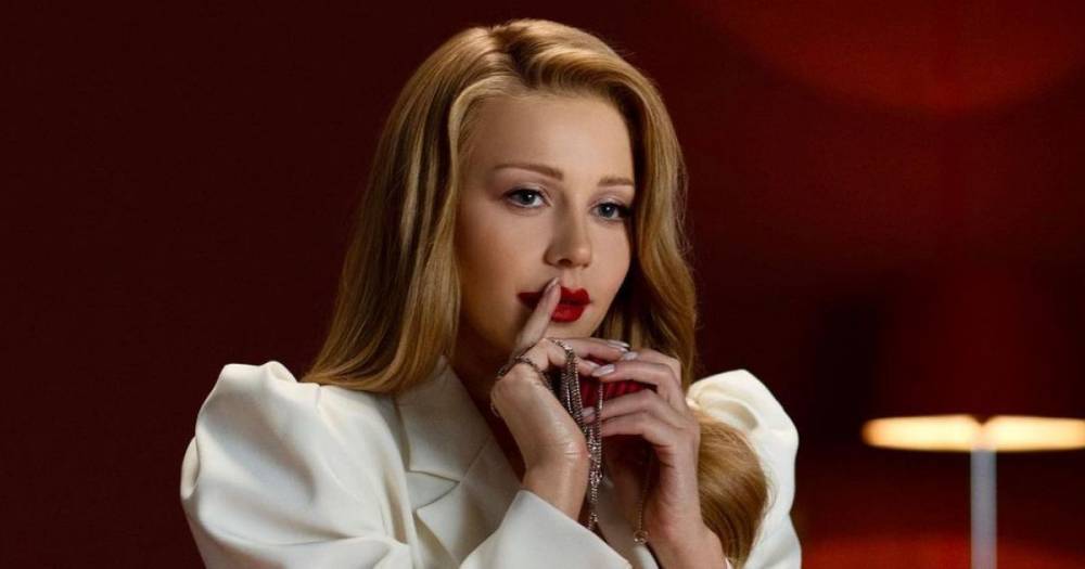 Тина Кароль ответила на обвинения Поляковой в использовании ее для пиара трека "Скандал"