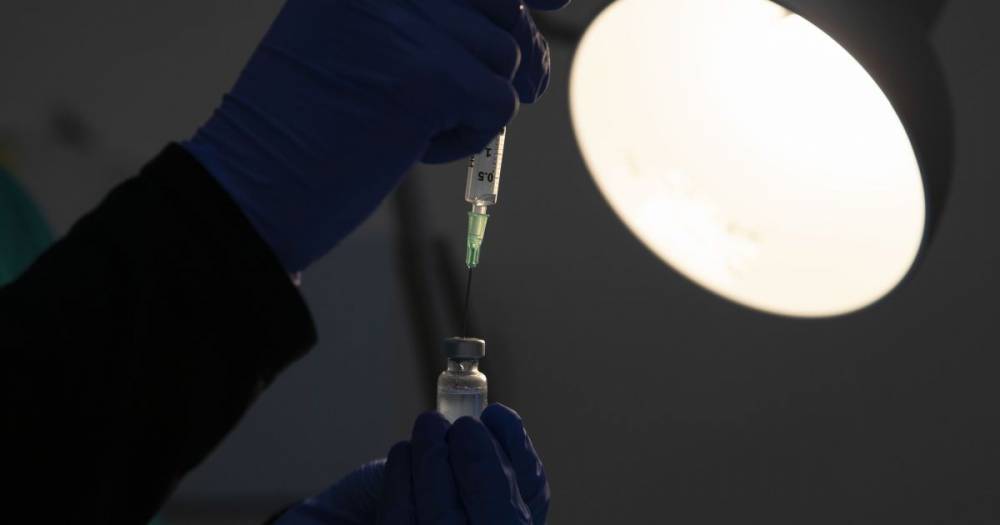 Молдова получила от Румынии первые COVID-вакцины от AstraZeneca