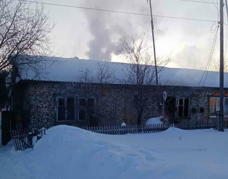 Два человека погибли во время пожара в Томской области
