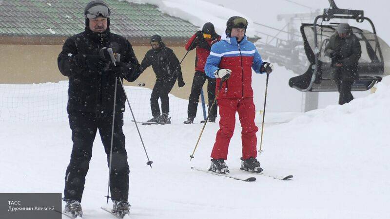 Лукашенко взял сына Николая на лыжную прогулку с Путиным