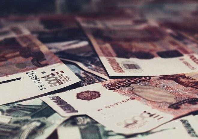 Эксперты предупредили о падении курса рубля в марте